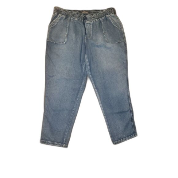 Maurices Elastic Waist Mom Jeans Loose Fit sz 18 - Picture 1 of 2